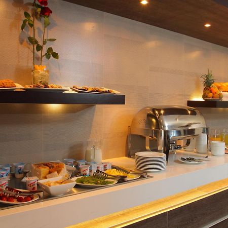 Hotel Los Espanoles Plus サンティアゴ レストラン 写真