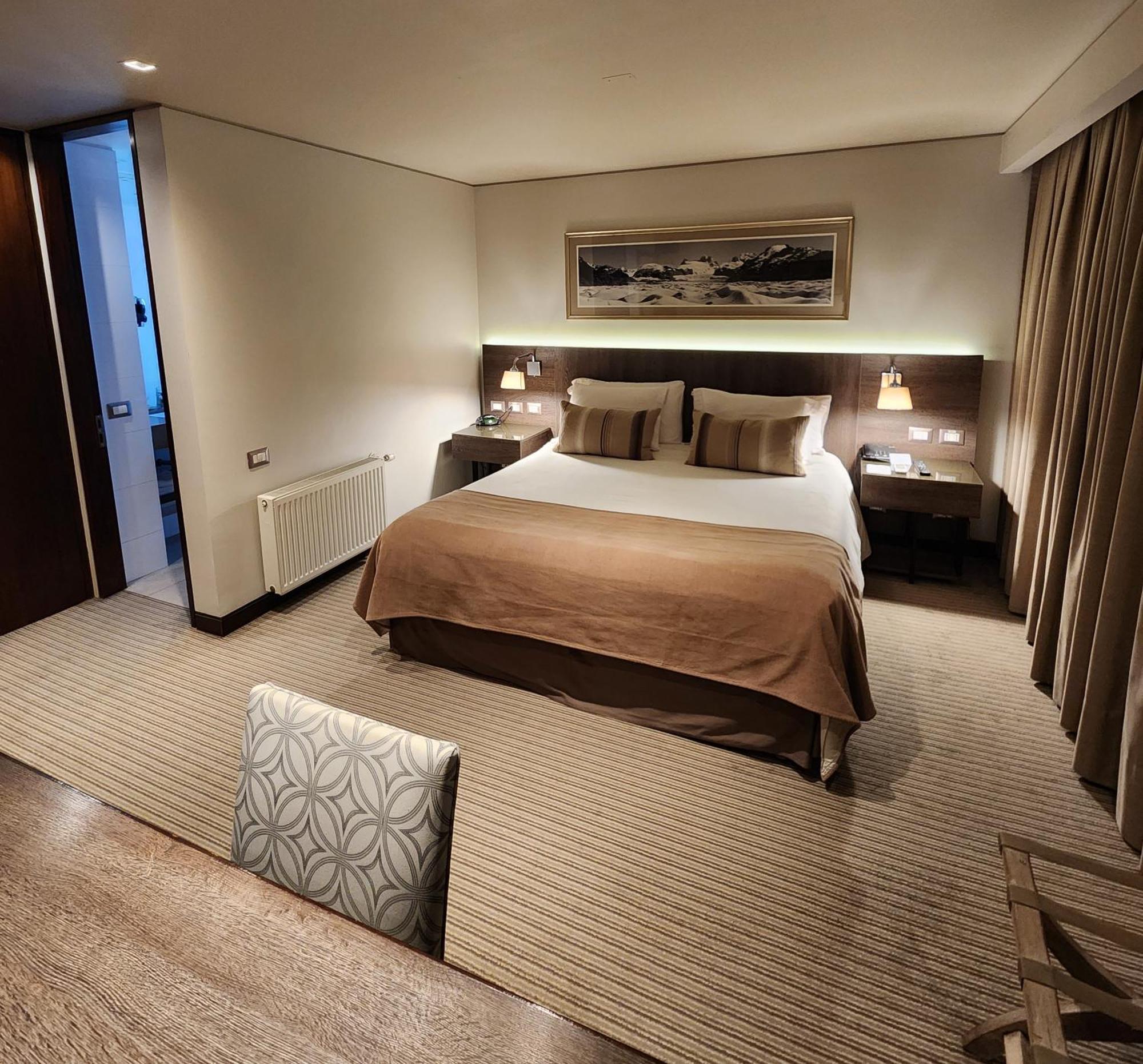 Hotel Los Espanoles Plus サンティアゴ エクステリア 写真