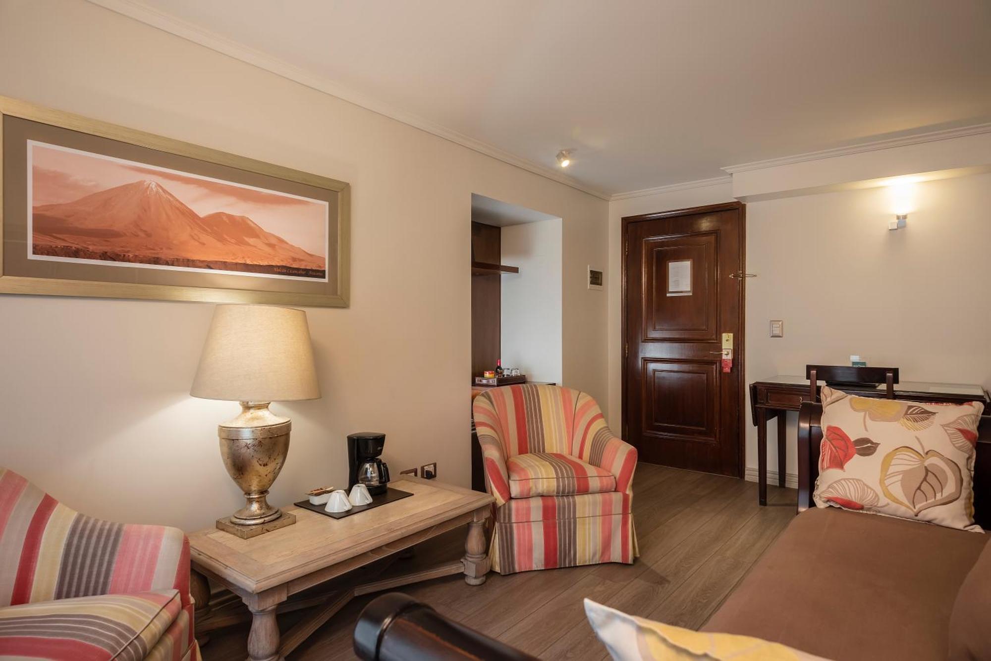 Hotel Los Espanoles Plus サンティアゴ エクステリア 写真